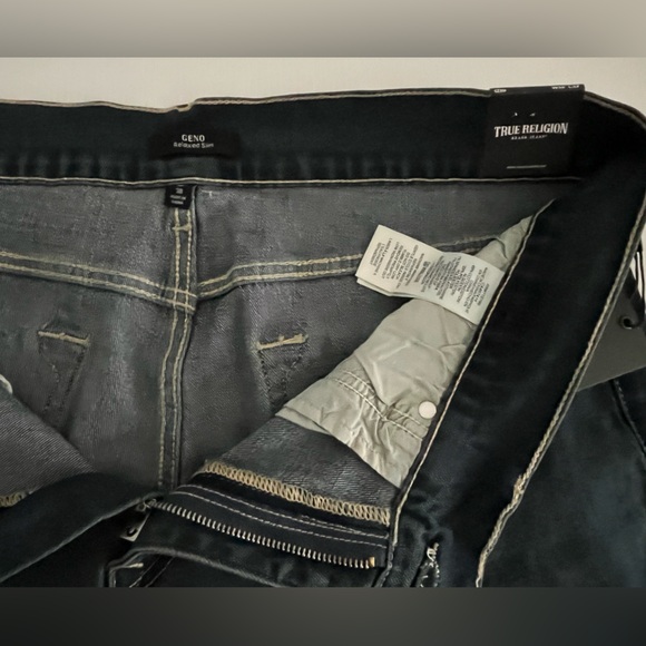 True Religion Geno SN Relaxed Slim Jeans Size 38x32 Dark Smoky Wash - Picture 10 of 13